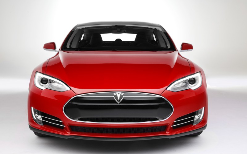2013-Tesla-Model-S-front-1