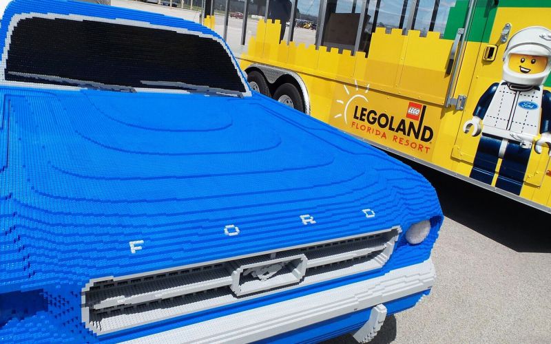 1964-Ford-Mustang-life-size-Lego-model-04