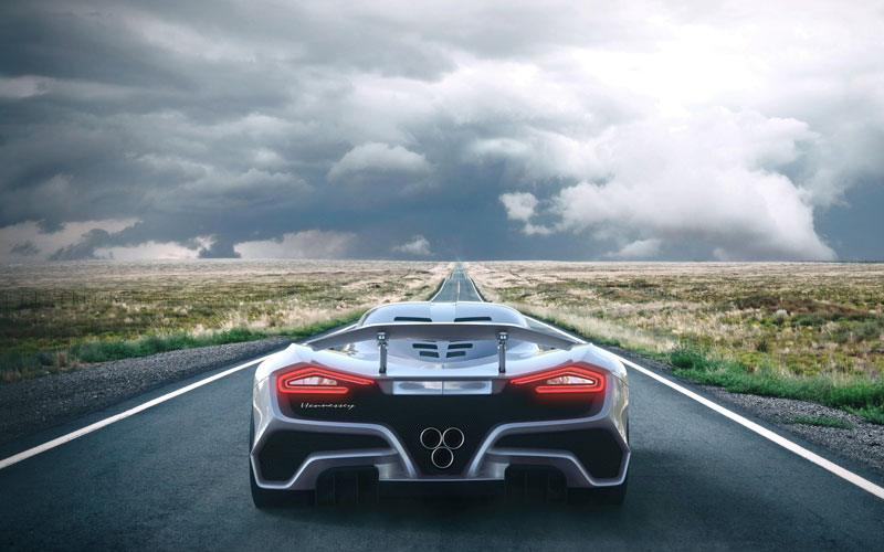 F5-Hennessey-Rear-Storm-Centered